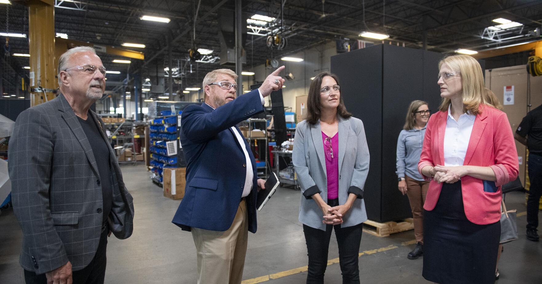 State comptroller visits businesses, meets with County Council - Vimarsana News