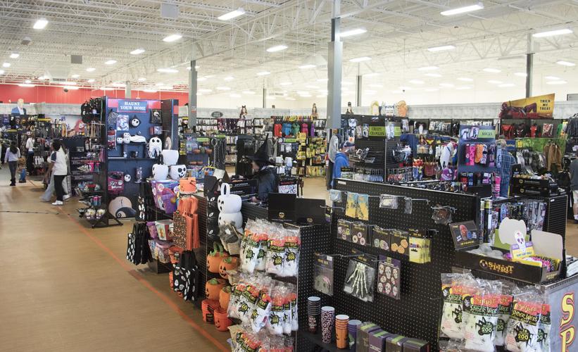 Spirit Halloween 1983 2022 Pop Up Halloween Stores Give Spooky New Life To Vacant Buildings In Frederick Economy Business Fredericknewspost Com