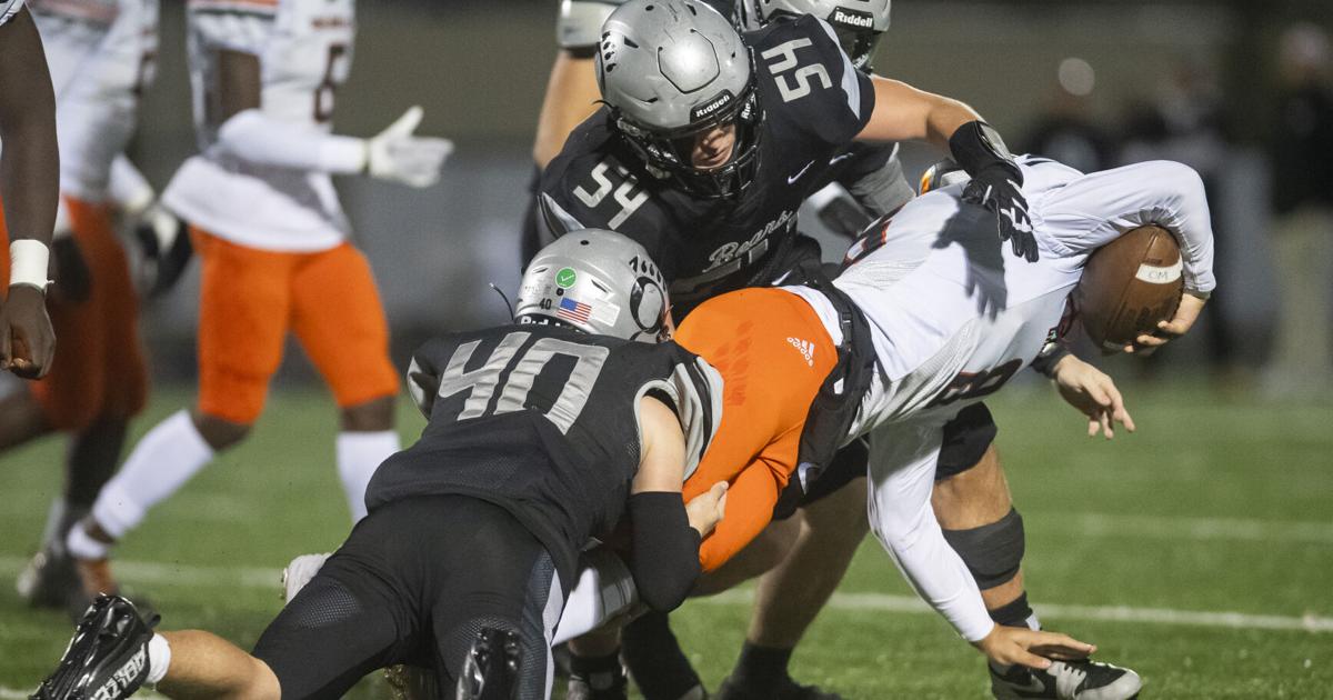 DeWaal's impact plays help send Oakdale football rolling into 3A state ...