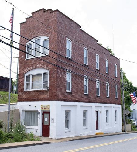Airy Building State gives Mount Airy $150K to help preserve Flat Iron building ...