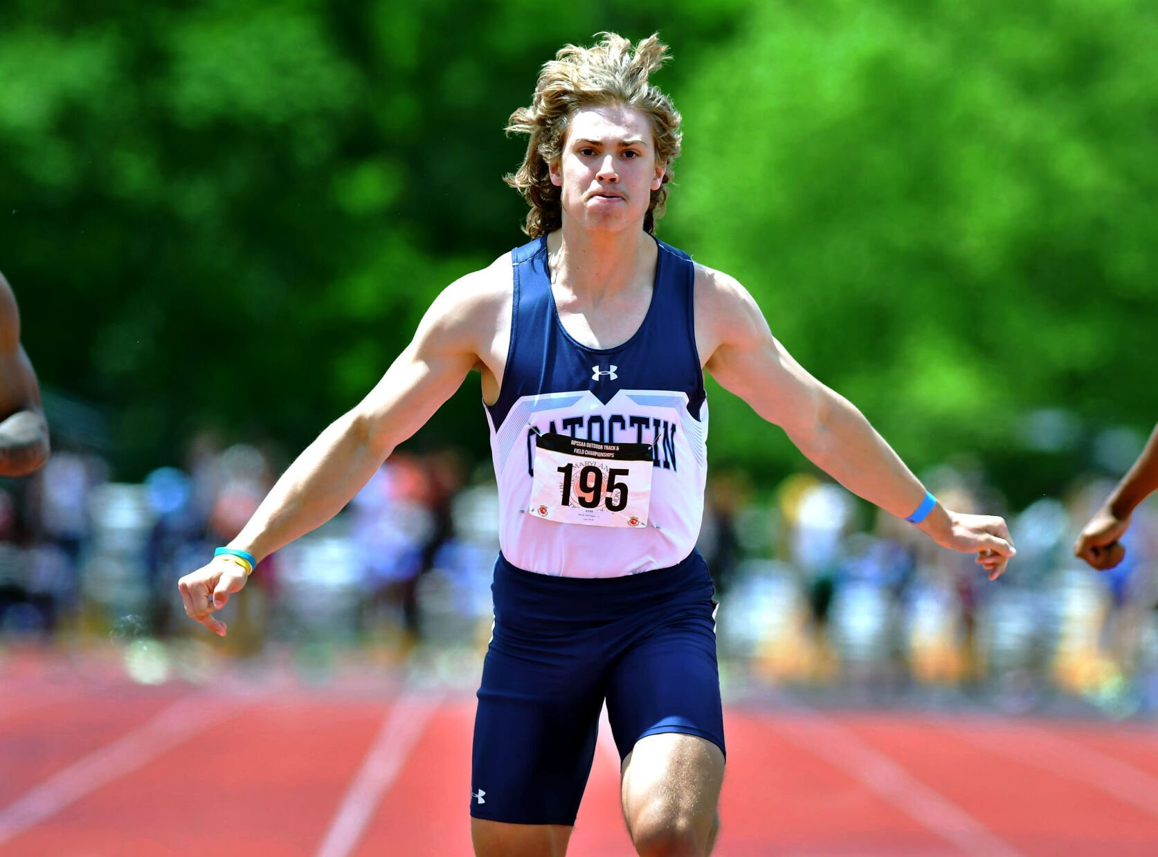 Buffington blasts off sends Cougars to 1A state track and field