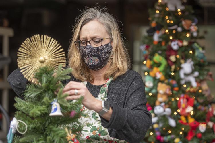Trees of hope Linganore High teachers design Christmas tree for