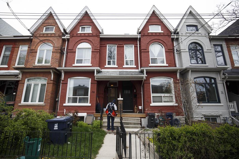 Toronto real estate bidding wars turn to buyers' remorse - Frederick News Post (subscription)