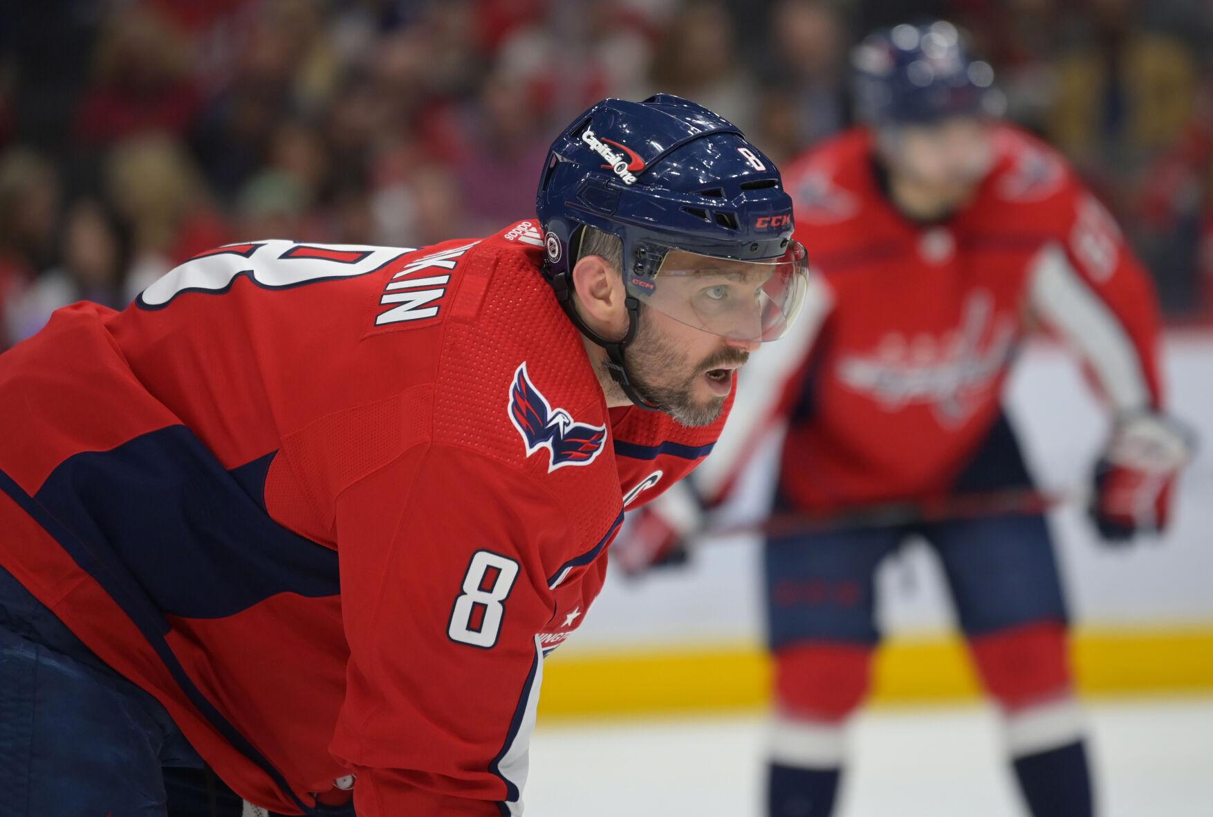 Ovechkin injured as Capitals lose to Maple Leafs in shootout