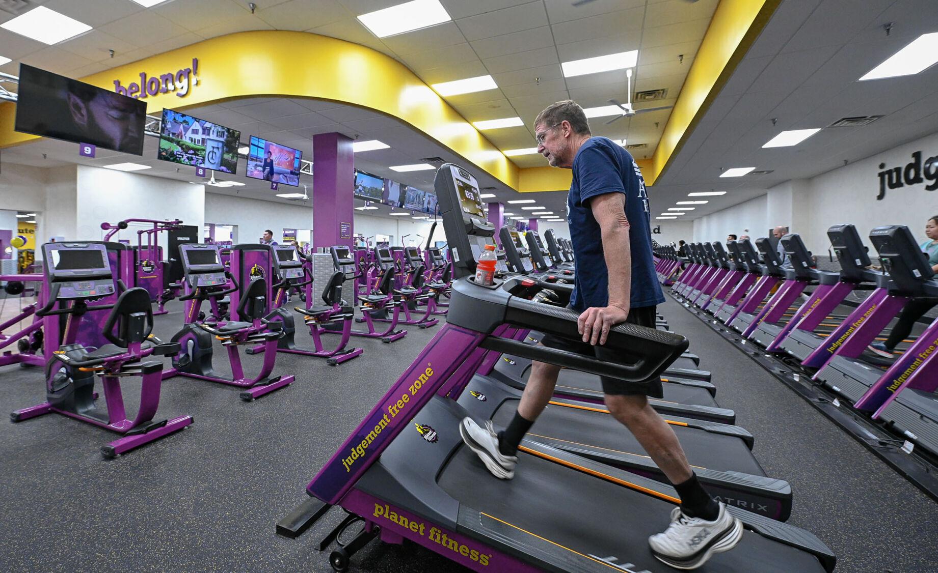 Planet Fitness hosts open house to celebrate renovations
