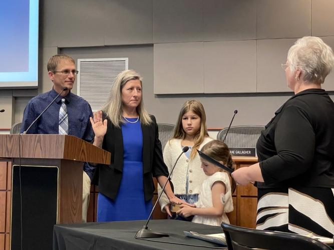 School board swears in four members Johnson Rose chosen as officers