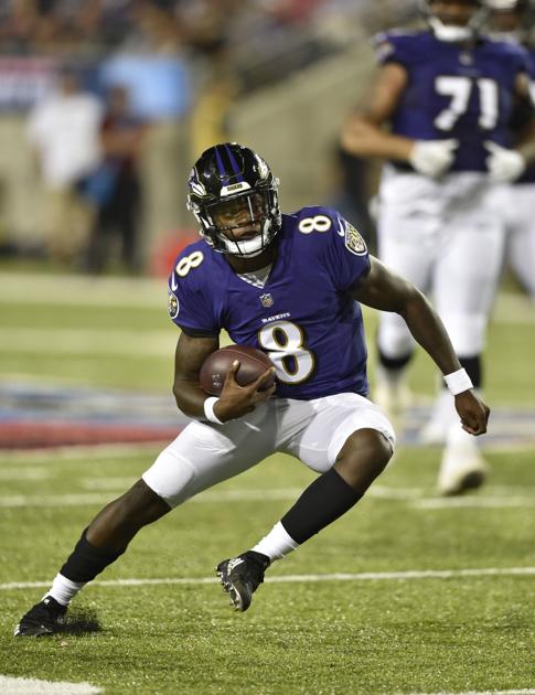 bach-naked-black-and-white-pictures-of-nfl-nude-ladies-selfies