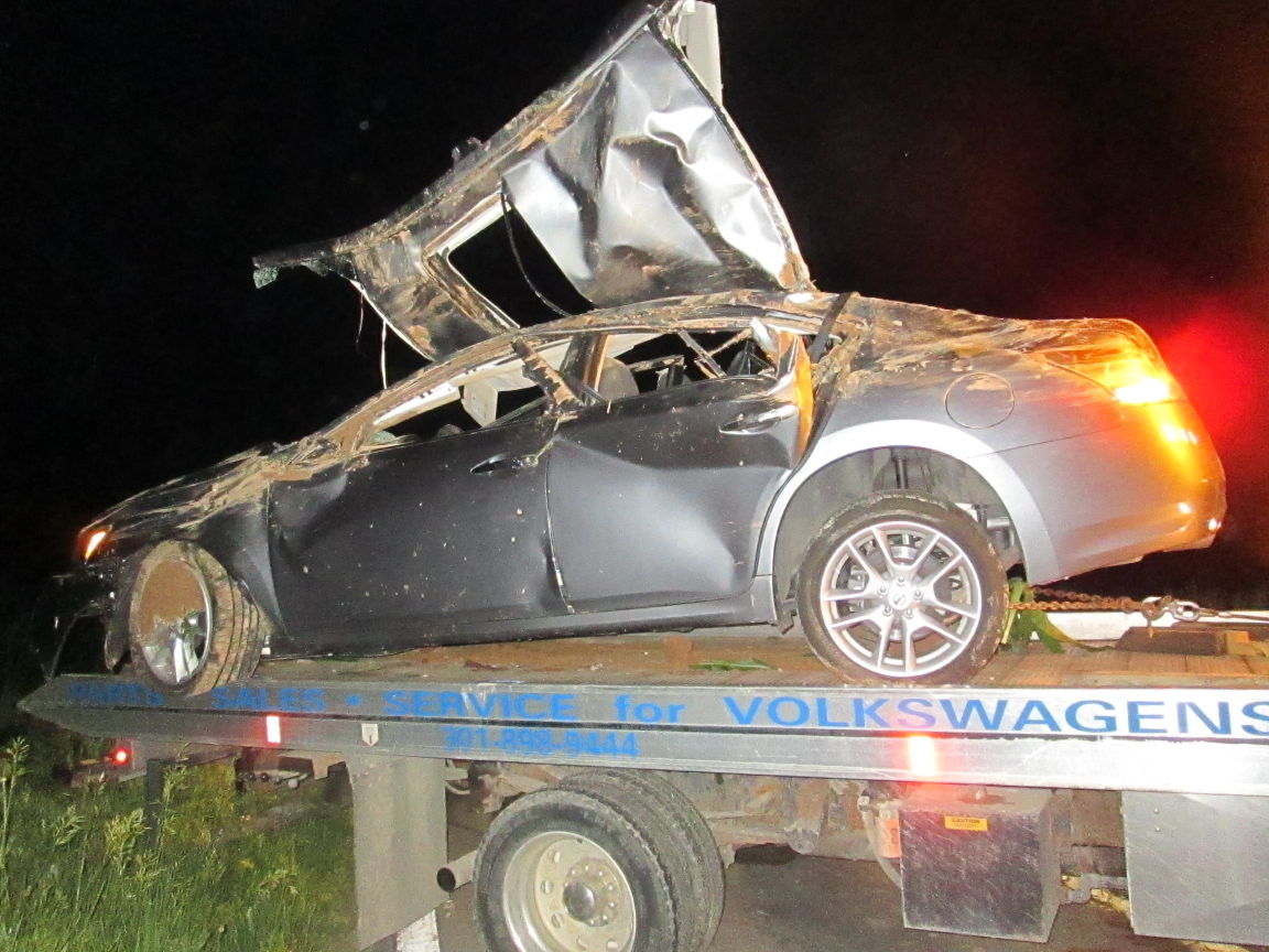 Two injured in Walkersville single car crash Vehicular