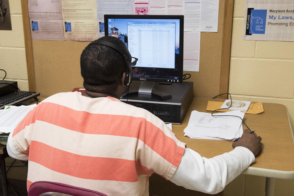 Frederick County’s jail gets mostly positive review after tour by grand