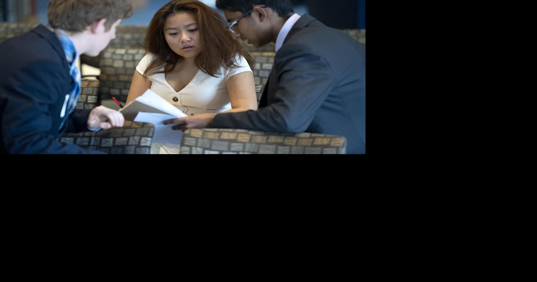Hundreds of students debate, compromise at Model U.N. Conference ...