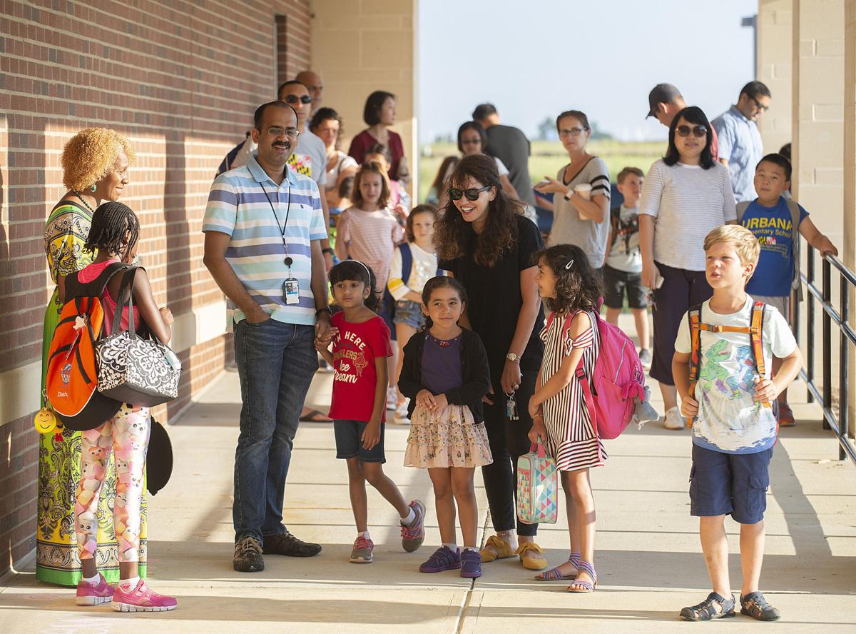 Sugarloaf Elementary opens doors for first time to former Urbana