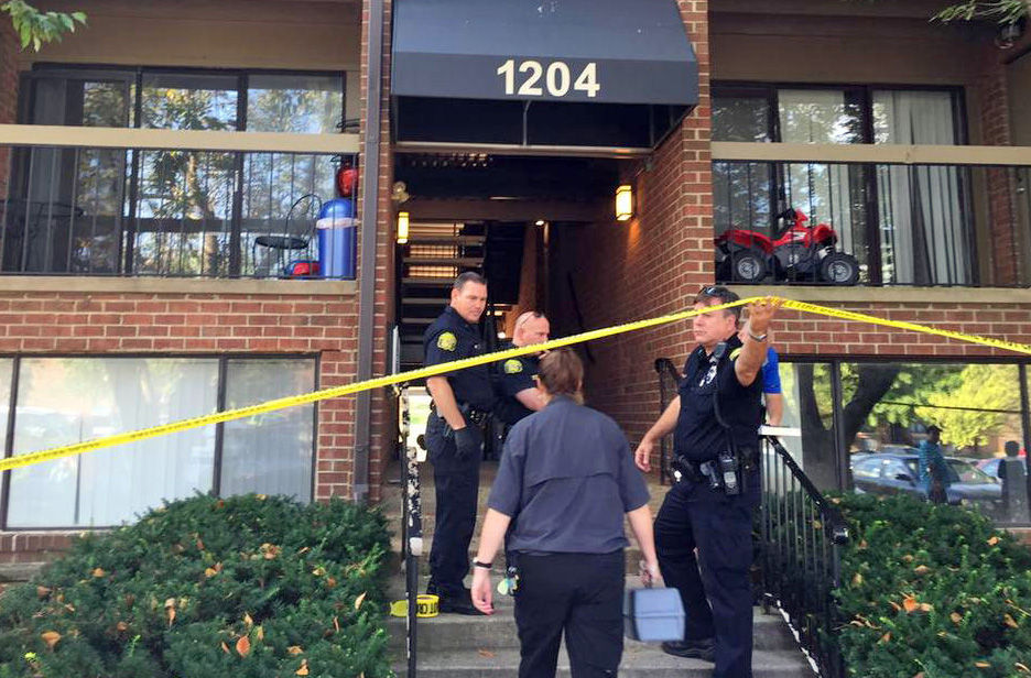 Frederick Police Seek 3 Men In Double Stabbing At Hillcrest Apartment Frederick Fredericknewspost Com