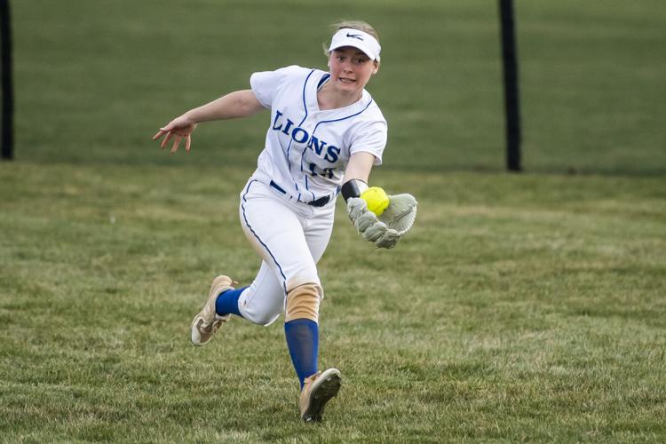 Photos Walkersville vs. Thomas Johnson Softball High School Sports