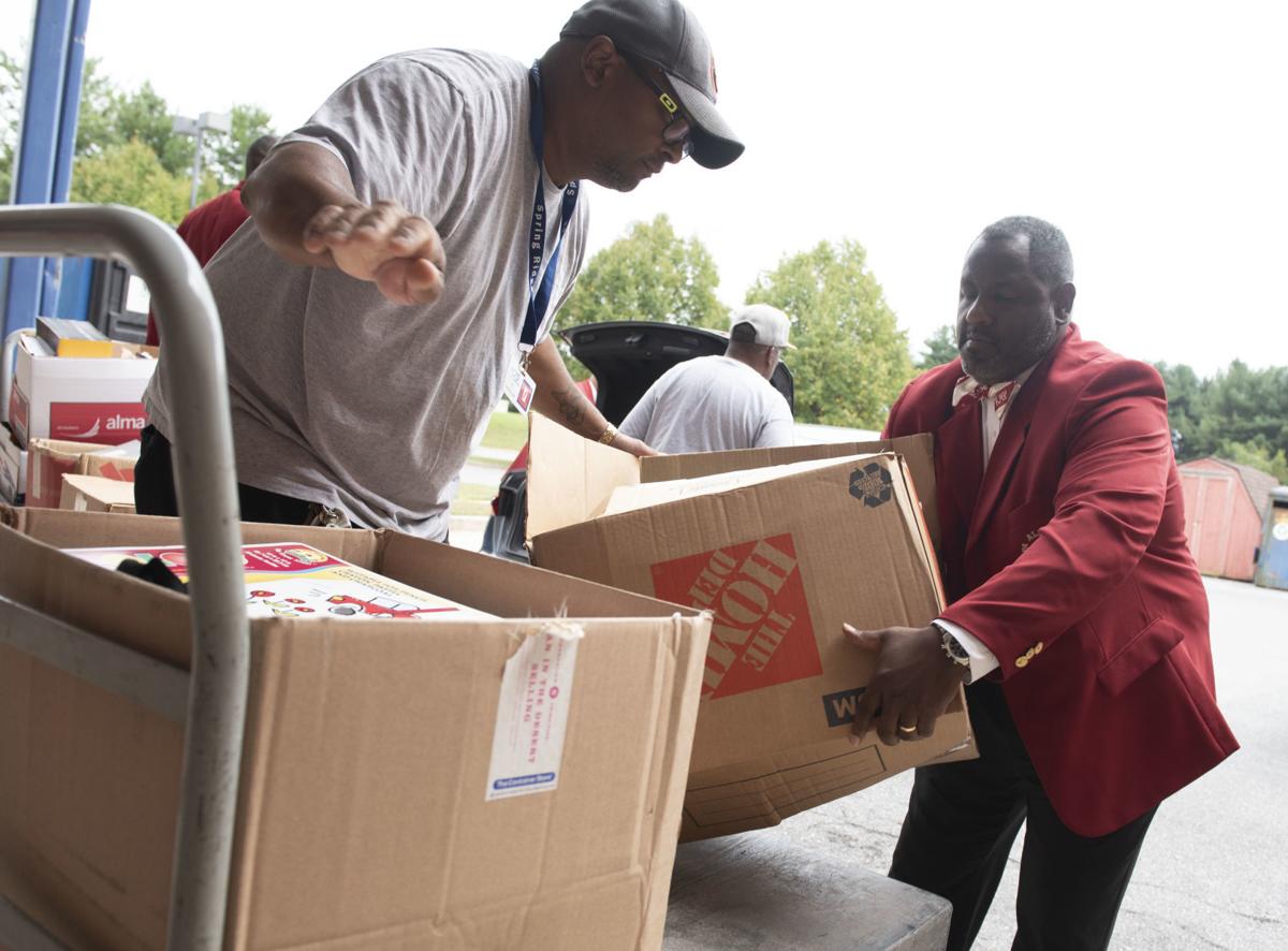 Spring Ridge Elementary Receives School Supply Donation From Kappa