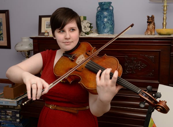 Violín parrot 4/4 con arco,estuche y pes. nuevo 100 % en Lima | Clasf  imagen-y-sonido