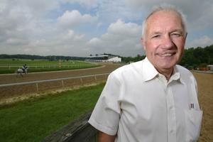 Hall of Fame trainer King Leatherbury, who won 6,508 races over six decades, dies at 92