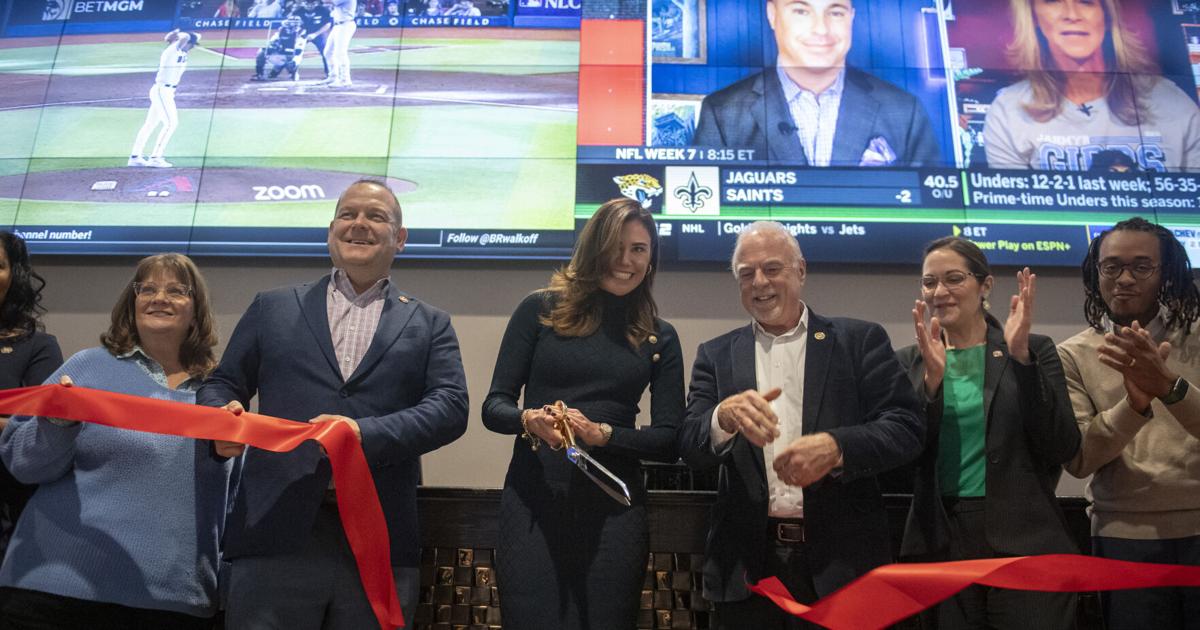 Business leaders, elected officials celebrate launch of permanent sportsbook facility at Long Shot’s | Real Estate And Development