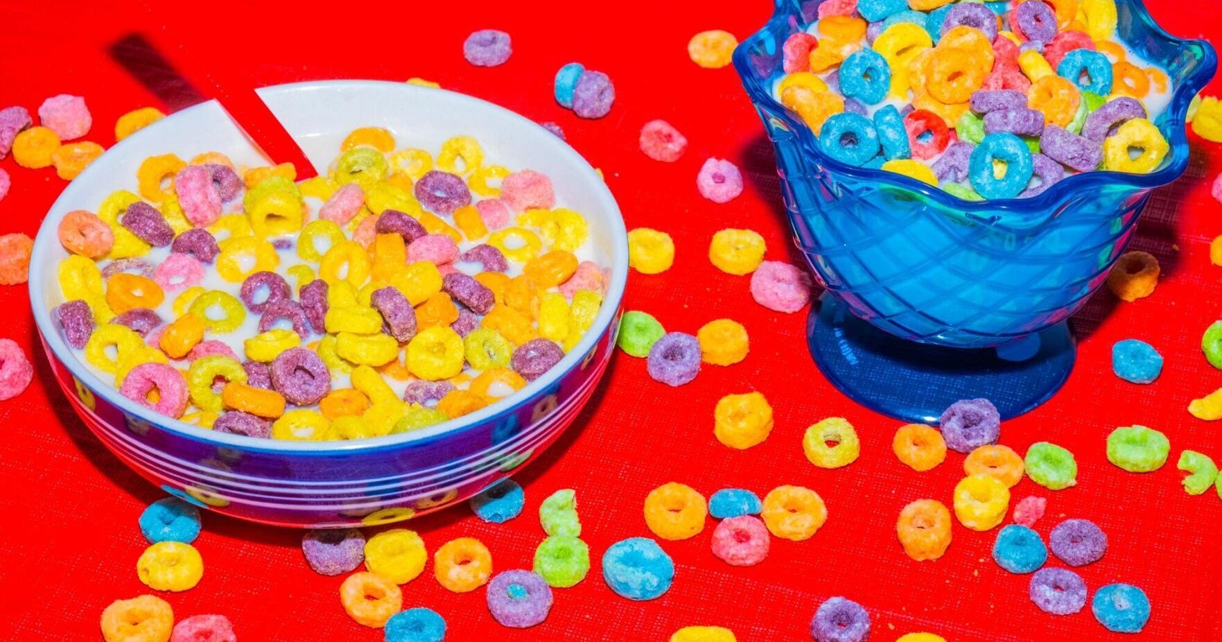 Froot Loops cling to vivid colors as food makers face dye bans - Vimarsana News