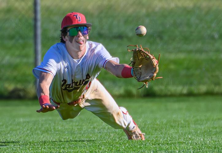 Photos: Thomas Johnson-Urbana Baseball