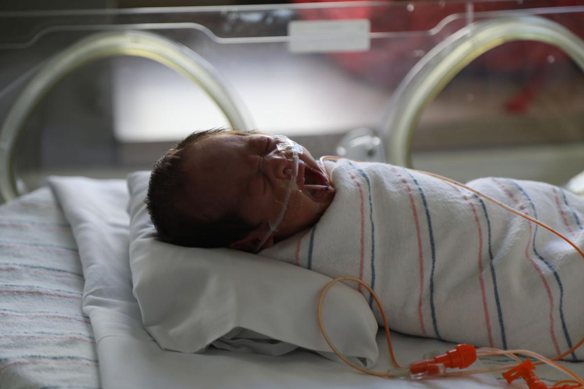 Baby Born To Mother On Ventilator With Covid Preparing To Go Home Ap Fredericknewspost Com