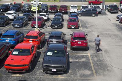 Underwater On Your Trade In No Problem U S Car Lenders Say