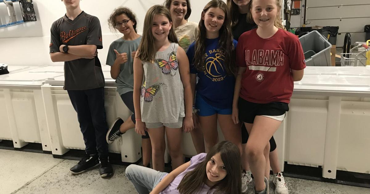 New Market Middle School students volunteer at Frederick Food Bank