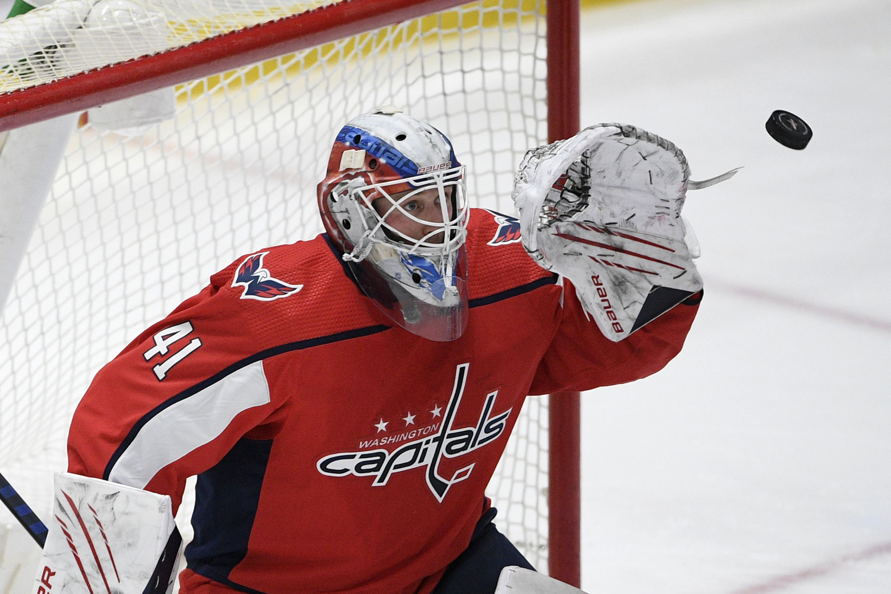 Samsonov or Vanecek? For Caps, there's 