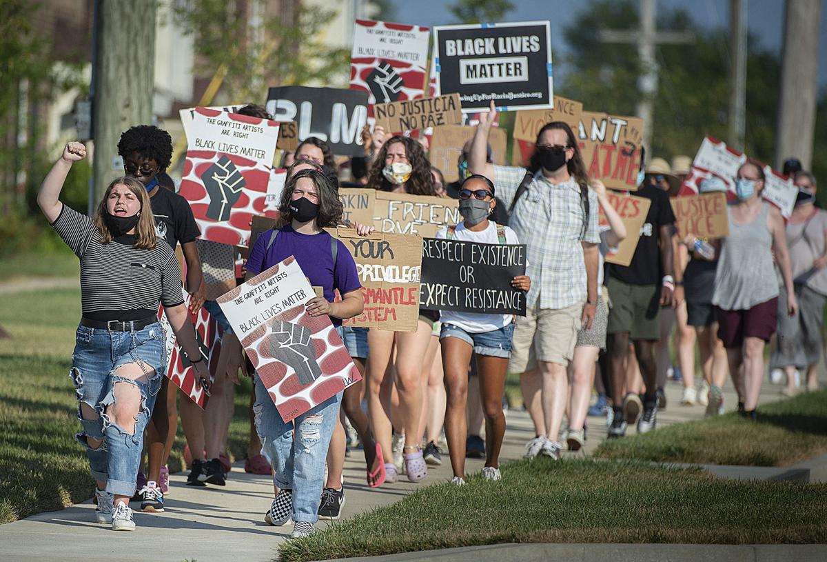 Urbana Teens Continue Black Lives Matter Protests Social Issues Fredericknewspost Com