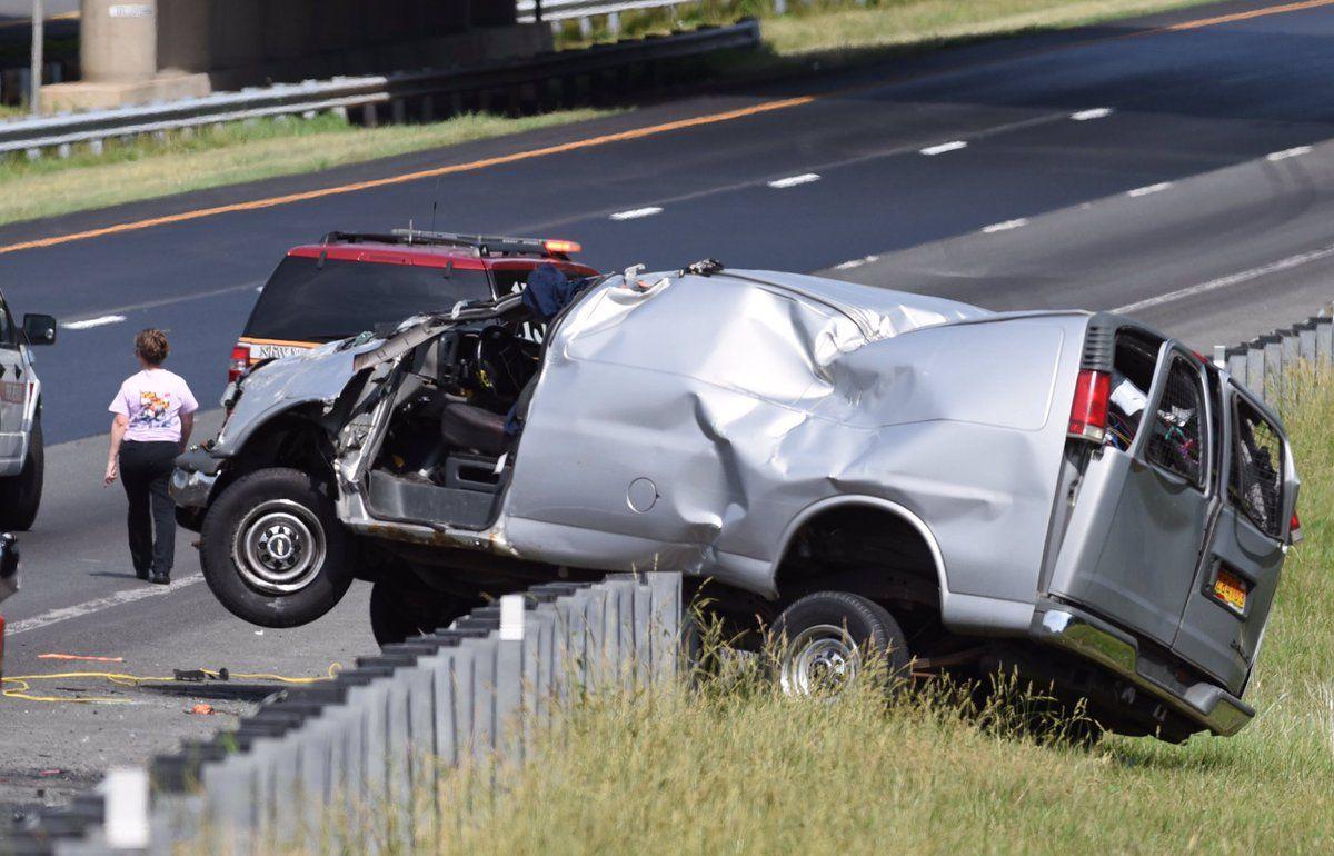 UPDATED Police identify driver, passenger in fatal crash near New