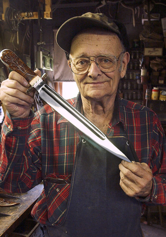 Knife show and auction on Saturday in Middletown Arts & entertainment
