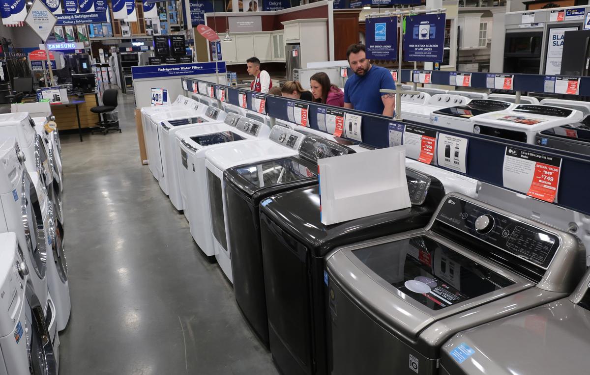 U S Durable Goods Orders Fell 1 7 Percent In July Ap