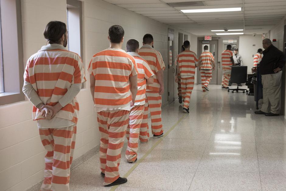 Frederick County’s jail gets mostly positive review after tour by grand