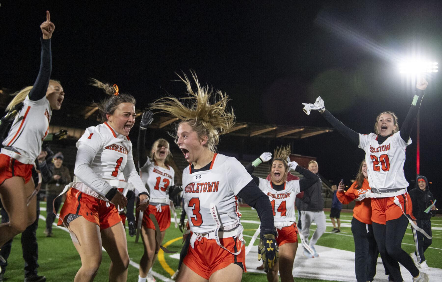 Warren's girls flag football team earns historic win in program's first  game – Press Telegram
