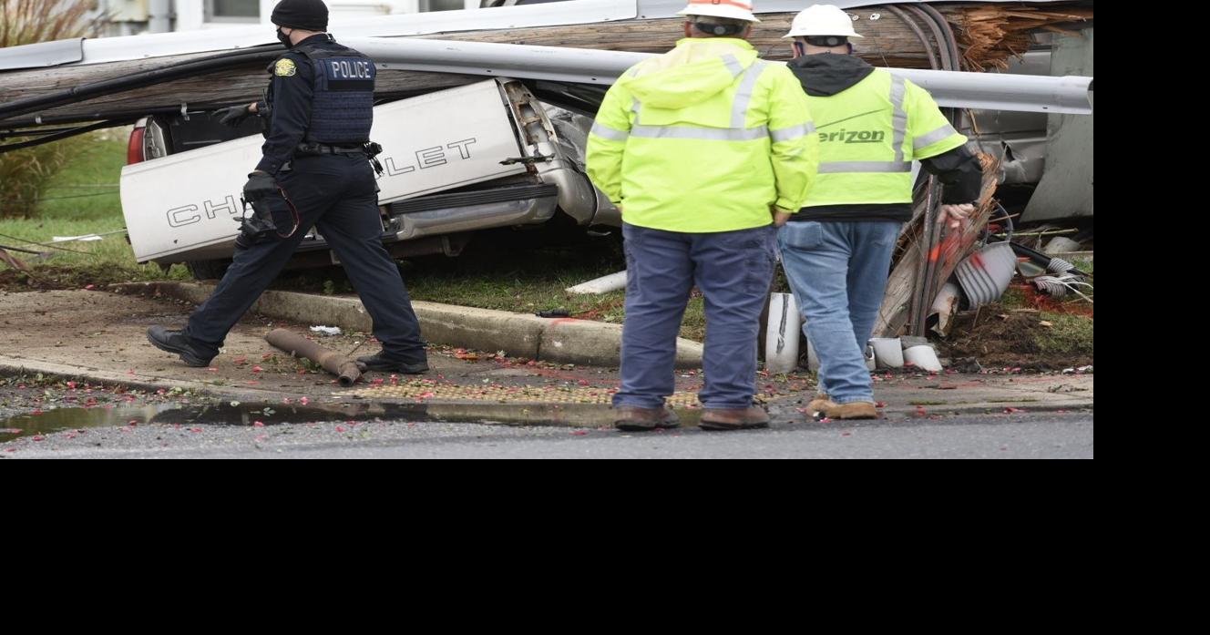 Single-vehicle crash in Frederick leaves one injured, causes delays ...