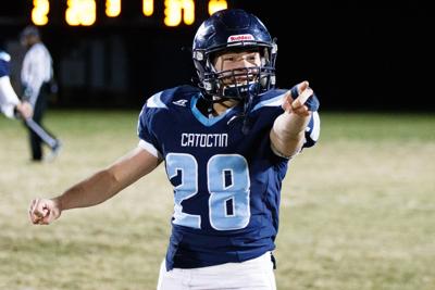 Six For Sickeri Junior Scores A Half Dozen Tds In Cougars Win