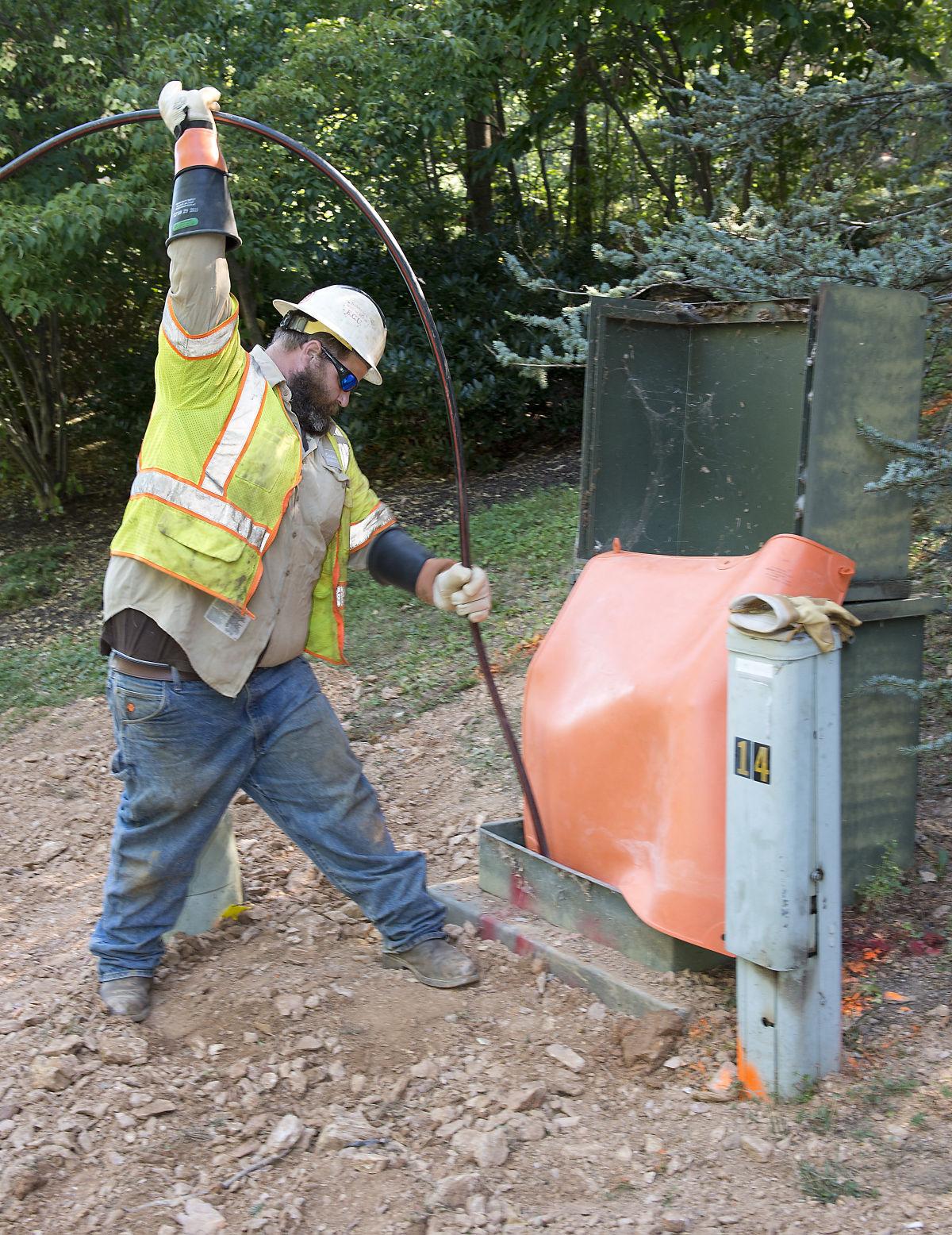 Potomac Edison replacing aging power lines in Frederick County