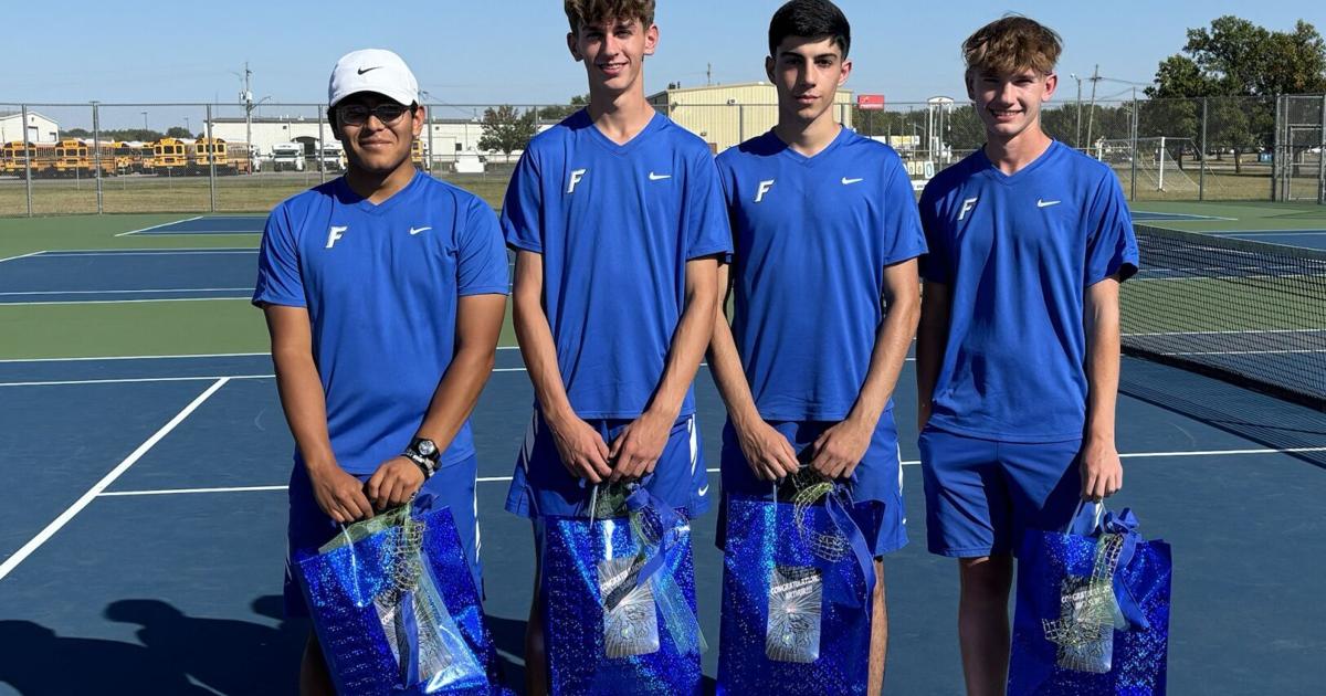 Frankfort Hot Dogs tennis