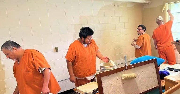 Ccc Inmates Jail inmates perform community service | News | ftimes.com