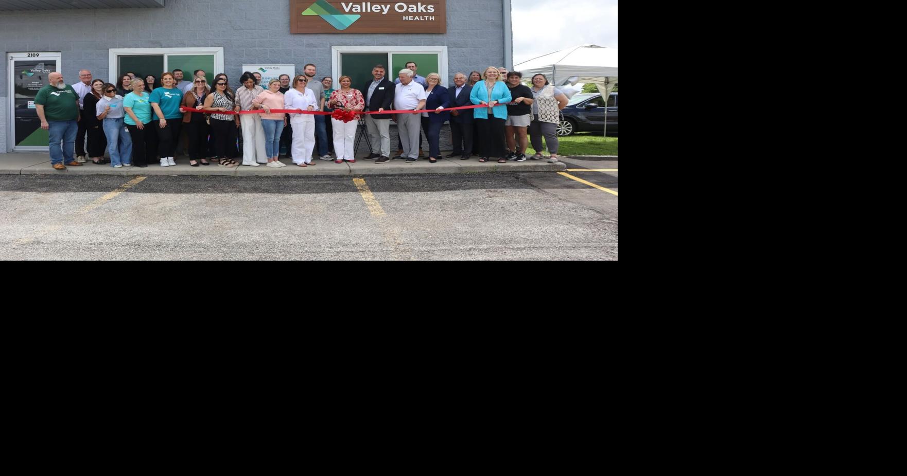 Valley Oaks Health celebrates opening of new Frankfort location