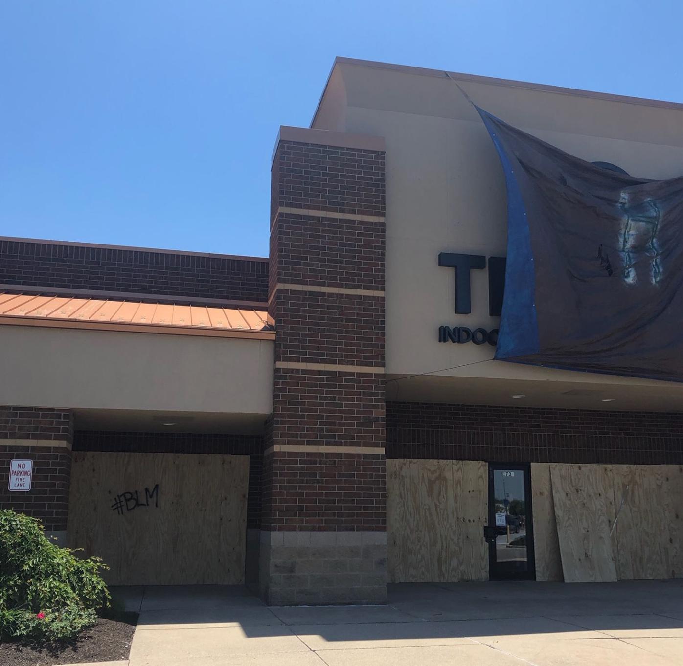 Walmart Other Businesses Close Ahead Of Rumored Protest At Fort Wayne Jefferson Pointe News Fwbusiness Com