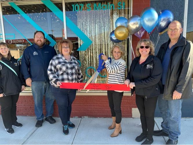 Nov. 16 The Roost Boutique ya'll to Churubusco Fwbusiness