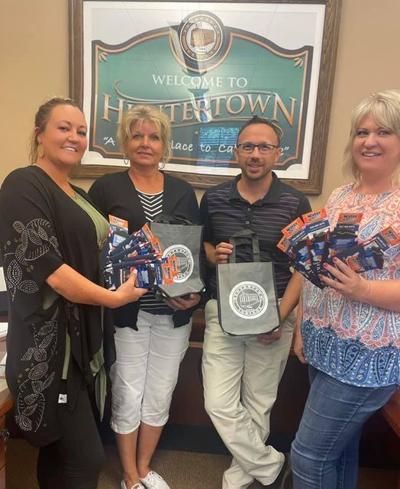 Huntertown Town Council, Utility Service Board create 'swag bags' for new residents