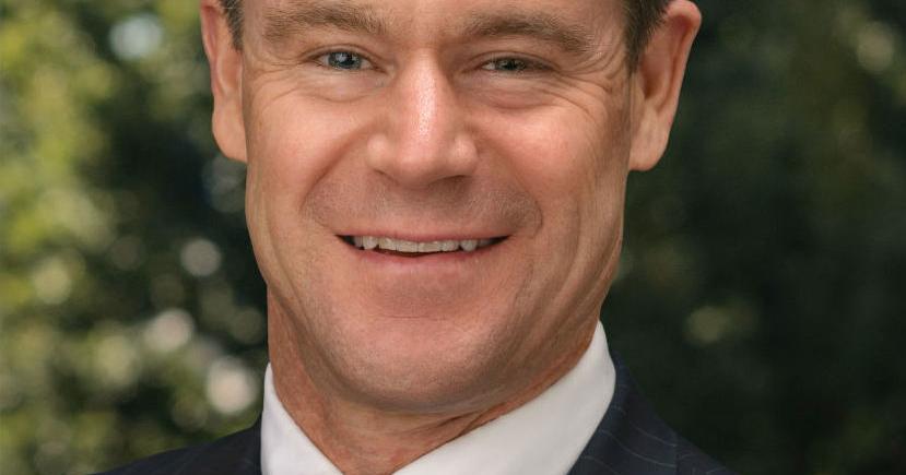 Nov. 7 - Sen. Todd Young honors veteran small-business owners