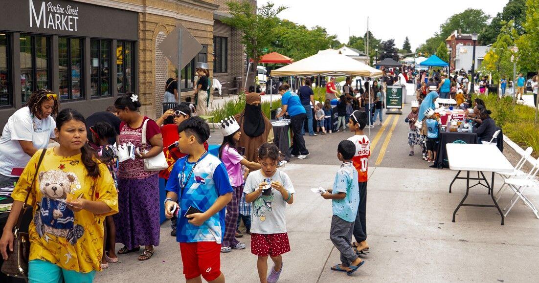 Feb. 20: Pontiac Street Market receives National Grocers Association community engagement award for ‘Pack 2 School’