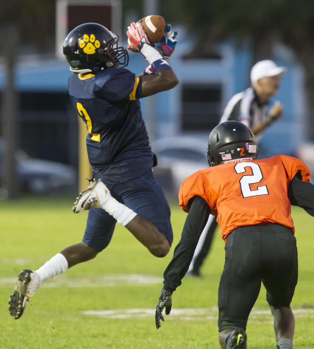 Photos Texas City vs. La Marque Football In Focus The Daily News