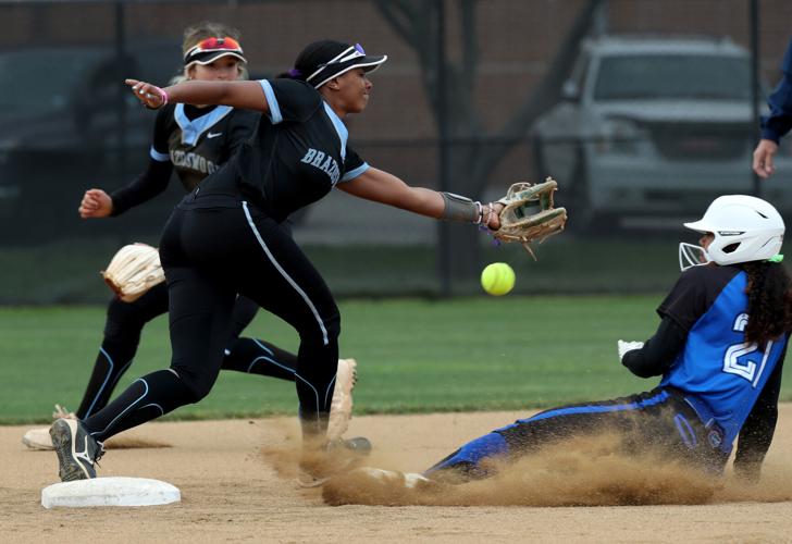 Dickinson pitcher leads team to statement win over Brazoswood High