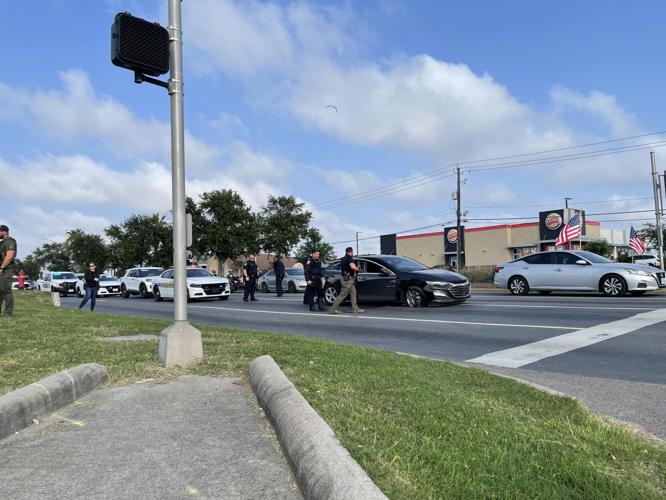 Galveston officer OK after being struck in Broadway traffic chase, city ...