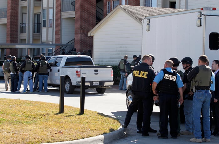 Suspect dead after standoff at Texas City apartment complex | Local ...