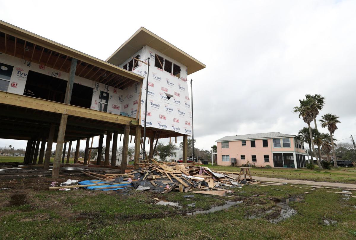 Profiles Bacliff and San Leon