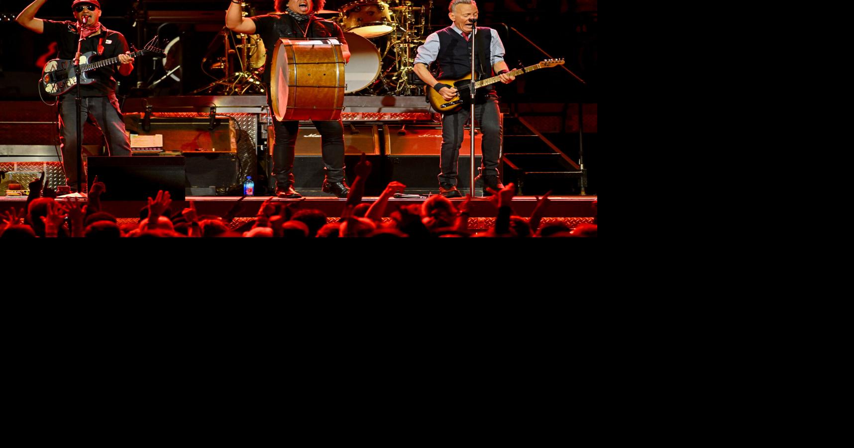 Bruce Springsteen and the E Street Band in Concert - New York